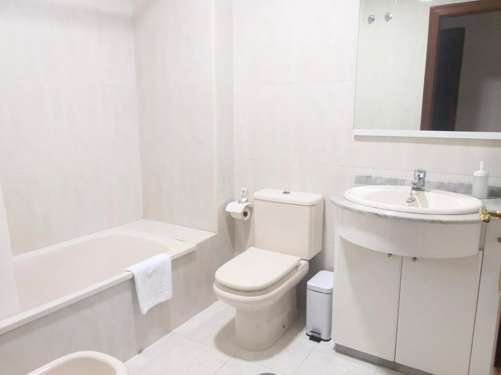 Apartamento Ziralla Con Garaje Gratis Allariz Eksteriør bilde